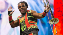 WWE 超级明星在比赛中表演街头霸王动作